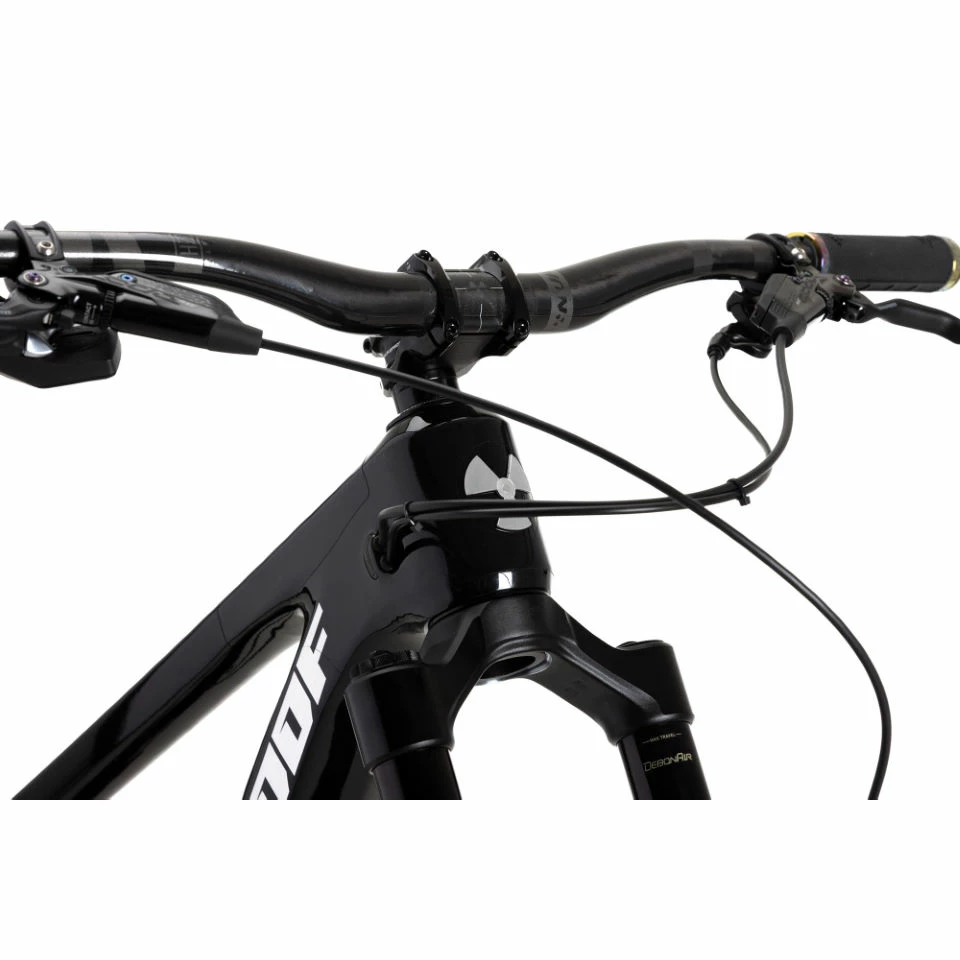 Nukeproof Giga 290 RS Carbon Bike (X01 Eagle) 8 Nukeproof Giga 290 RS Carbon Bike (X01 Eagle) – Image 8