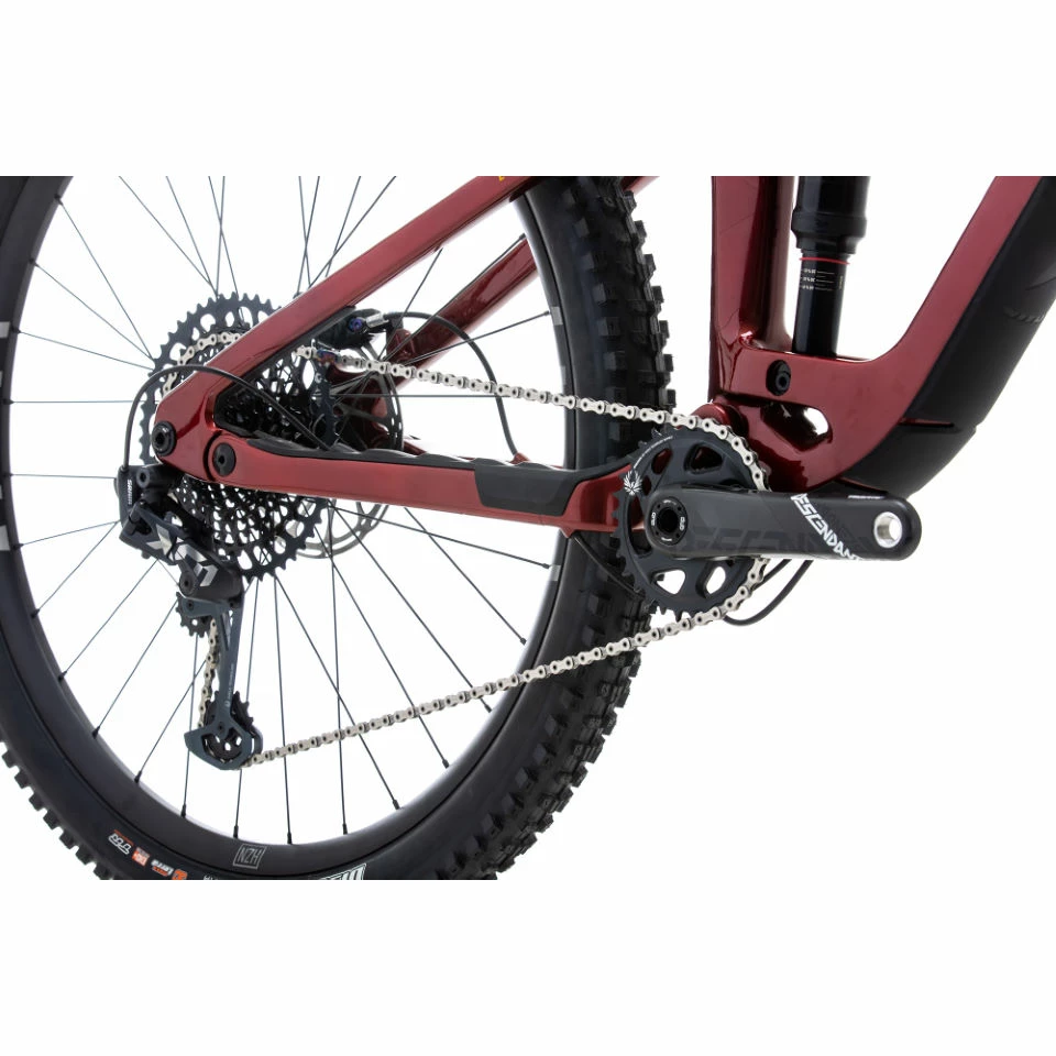 Vitus Escarpe 29 AMP Mountain Bike 19 Vitus Escarpe 29 AMP Mountain Bike – Image 19