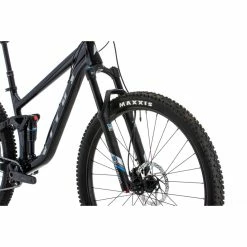 Vitus Mythique 29 VR Mountain Bike 28 Vitus Mythique 29 VR Mountain Bike -Roue Voyage Soldes Magasin Vitus Mythique 29 VR Mountain Bike 2023 Black 11