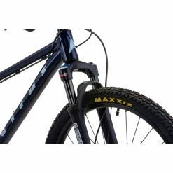 VTT Semi-rigide Enfant Vitus Nucleus 24 -Roue Voyage Soldes Magasin Vitus Nucleus 24 Youth Hardtail Bike Blue 09