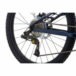 VTT Semi-rigide Enfant Vitus Nucleus 24 -Roue Voyage Soldes Magasin Vitus Nucleus 24 Youth Hardtail Bike Blue 13