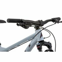 VTT Semi-rigide Enfant Vitus Nucleus 24 -Roue Voyage Soldes Magasin Vitus Nucleus 24 Youth Hardtail Bike White 06