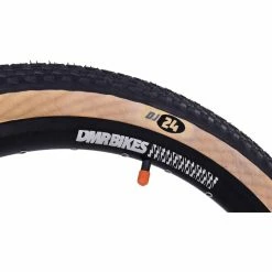 DMR DJ24 Dirt Jump And Street Tyre -Roue Voyage Soldes Magasin DMR DJ 24 SKINWALL TYRE DETAIL