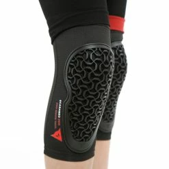 Dainese Scarabeo Pro Junior Knee Guards 9 Dainese Scarabeo Pro Junior Knee Guards -Roue Voyage Soldes Magasin Dainese Scarabeo Pro Junior Knee Guards Knee Pads Black SS22 3879729001 S 1
