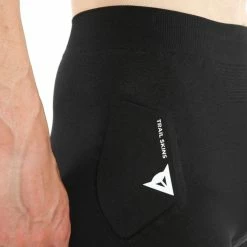 Dainese Trail Skin Armour Shorts 11 Dainese Trail Skin Armour Shorts -Roue Voyage Soldes Magasin Dainese Trail Skin Armour Shorts Protective Shorts Black SS22 3769492001 XL 4