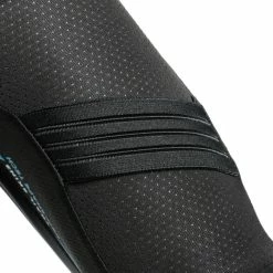 Dainese Trail Skins Air Elbow Guard -Roue Voyage Soldes Magasin Dainese Trail Skins Air Elbow Guard Elbow Pads Black SS22 3879725001 S 3