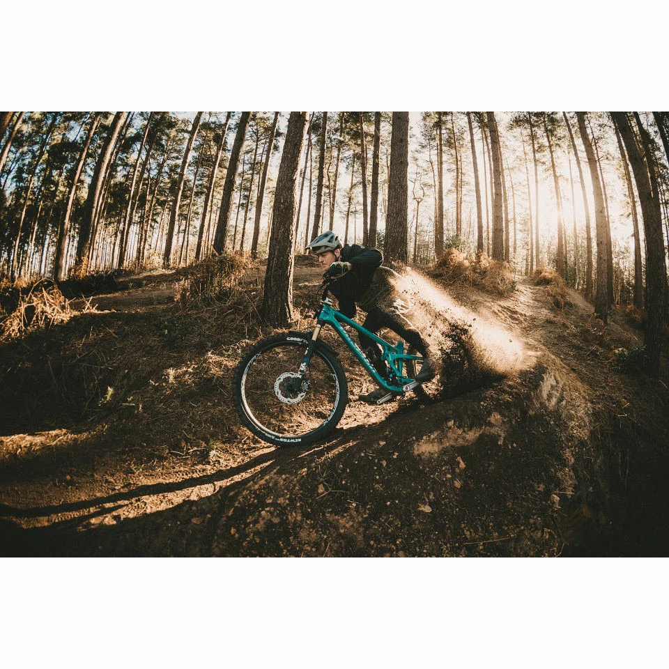 Goodyear Newton Enduro Tubeless Rear MTB Tyre Black 2.4" 29 8 Goodyear Newton Enduro Tubeless Rear MTB Tyre Black 2.4" 29 – Image 8