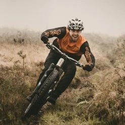 Goodyear Newton Trail Tubeless Front MTB Tyre Black 2.5" 27 -Roue Voyage Soldes Magasin Goodyear Newton Trail Tubeless Front MTB Tyre Tyres Black GR 015 64 622 V002 R 1