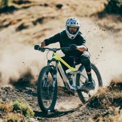 IXS Carve 2.0 Knee Guards 10 IXS Carve 2.0 Knee Guards -Roue Voyage Soldes Magasin IXS Carve 2 0 Knee Guards Knee Pads Black 2023 482 510 3420 003 XS 1