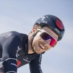 Kask Wasabi (WG11) Team Ineos Grenadiers Road Cycling H -Roue Voyage Soldes Magasin Kask Wasabi WG11 Team Ineos Grenadiers Road Cycling H Helmets Blue Red 2022 1