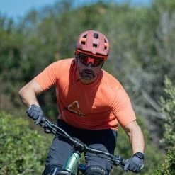 Leatt MTB All Mountain 3.0 Helmet -Roue Voyage Soldes Magasin Leatt MTB All Mountain 3 0 Helmet Helmets Lava 2023 1023015250 2