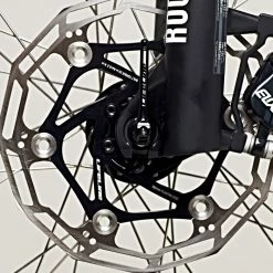 Axes Quick Release LifeLine (titane) -Roue Voyage Soldes Magasin LifeLine Titanium Quick Release Skewers black situ 1