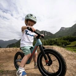 MET Hooray Kid's Helmet -Roue Voyage Soldes Magasin MET Hooray Kid s Helmet Helmets Green Forest 2023 METYOUTH096 1