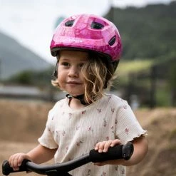 MET Hooray Kid's Helmet -Roue Voyage Soldes Magasin MET Hooray Kid s Helmet Helmets Pink Whale 2023 METYOUTH098