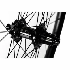 Roue Arrière Nukeproof Horizon V2 102t -Roue Voyage Soldes Magasin Nukeproof Horizon V2 Rear Wheel 102t Back Wheels Black 27 5 NUKHORV2275148XD 1