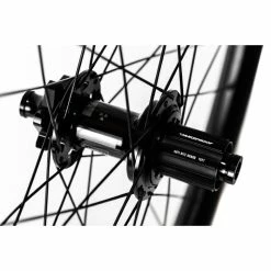 Nukeproof Horizon V2 Wheel ARD And Sealant Bundle 38 Nukeproof Horizon V2 Wheel ARD And Sealant Bundle -Roue Voyage Soldes Magasin Nukeproof Horizon V2 Wheel ARD and Sealant Bundle Wheel Sets Black 29 HG NUKHOR2021BF29HG 8