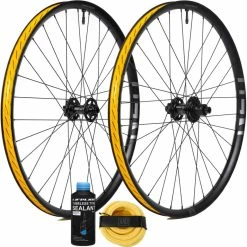 Nukeproof Horizon V2 Wheel ARD And Sealant Bundle 28 Nukeproof Horizon V2 Wheel ARD And Sealant Bundle -Roue Voyage Soldes Magasin Nukeproof Horizon V2 Wheel ARD and Sealant Bundle Wheel Sets Black 29 MS NUKHOR2021BF29MS 0