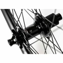 Nukeproof Horizon V2 Wheel ARD And Sealant Bundle 42 Nukeproof Horizon V2 Wheel ARD And Sealant Bundle -Roue Voyage Soldes Magasin Nukeproof Horizon V2 Wheel ARD and Sealant Bundle Wheel Sets Black 29 MS NUKHOR2021BF29MS 2