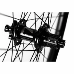 Nukeproof Horizon V2 Wheel ARD And Sealant Bundle 40 Nukeproof Horizon V2 Wheel ARD And Sealant Bundle -Roue Voyage Soldes Magasin Nukeproof Horizon V2 Wheel ARD and Sealant Bundle Wheel Sets Black 29 MS NUKHOR2021BF29MS