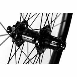 Nukeproof Horizon V2 Wheel ARD And Sealant Bundle 39 Nukeproof Horizon V2 Wheel ARD And Sealant Bundle -Roue Voyage Soldes Magasin Nukeproof Horizon V2 Wheel ARD and Sealant Bundle Wheel Sets Black 29 XD NUKHOR2021BF29XD