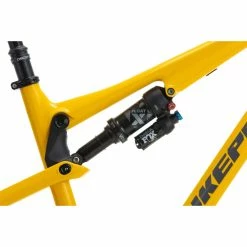 Nukeproof Reactor 275 Elite Carbon Bike (SLX) 34 Nukeproof Reactor 275 Elite Carbon Bike (SLX) -Roue Voyage Soldes Magasin Nukeproof Reactor 275 Elite Carbon Bike SLX Yellow 14