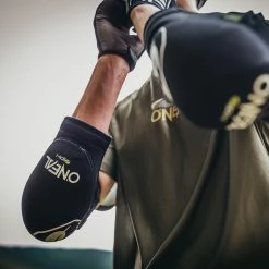 O'Neal Dirt Elbow Guard 15 O'Neal Dirt Elbow Guard -Roue Voyage Soldes Magasin O Neal Dirt Elbow Guard Elbow Pads Black SS23 ONEP2300S 5