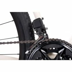 Orro Terra C 105 Di2 RR900 Gravel Bike (2023) 19 Orro Terra C 105 Di2 RR900 Gravel Bike (2023) -Roue Voyage Soldes Magasin Orro Terra C 105 Di2 RR900 Gravel Bike 2023 Adventure Bikes SD Chalk 2023 ORRTC2717RR9SDC46 6