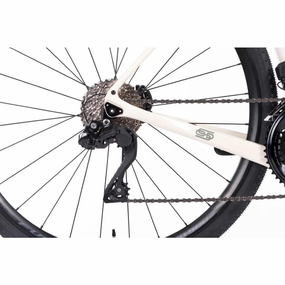 Orro Terra C 105 Di2 RR900 Gravel Bike (2023) 10 Orro Terra C 105 Di2 RR900 Gravel Bike (2023) – Image 10