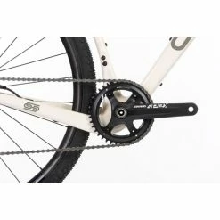 Orro Terra C Sram Apex1 RR9 Gravel Bike (2022) 11 Orro Terra C Sram Apex1 RR9 Gravel Bike (2022) -Roue Voyage Soldes Magasin Orro Terra C Sram Apex1 RR9 Gravel Bike 2021 chalk 04