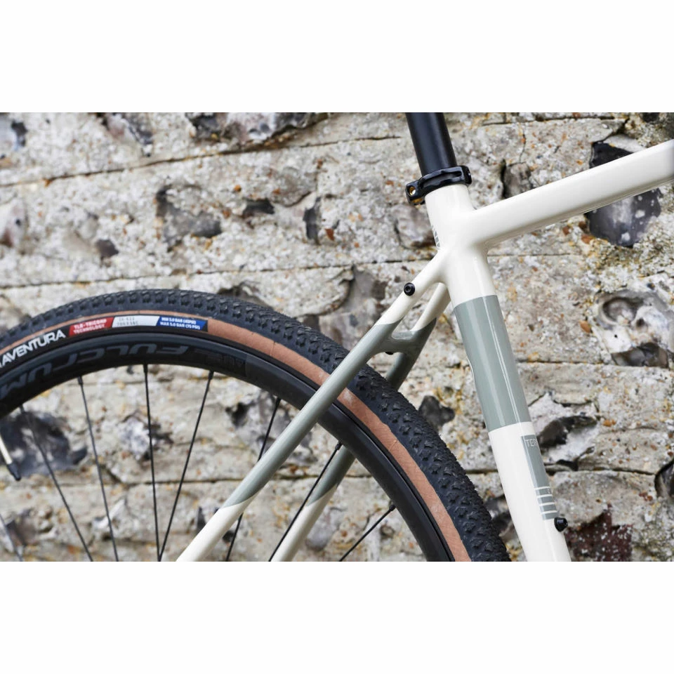 Orro Terra C Sram Apex1 RR9 Gravel Bike (2022) 8 Orro Terra C Sram Apex1 RR9 Gravel Bike (2022) – Image 8