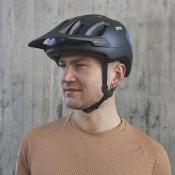 POC Axion Helmet -Roue Voyage Soldes Magasin POC Axion Helmet Helmets Uranium Black Opal B SS23 PC107408437XSM1 3