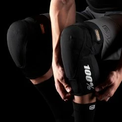 100% Teratec Plus Knee Guards Black M -Roue Voyage Soldes Magasin SP21 Teratec Knee Pads Beauty 037 2e26623b 9647 4fea 8e8e 105a8f3d1204 1000x