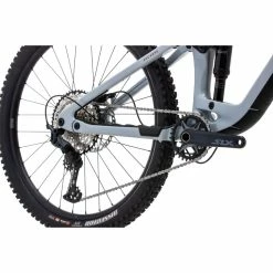 Vitus Escarpe 27 CRS Mountain Bike -Roue Voyage Soldes Magasin Vitus Escarpe 27 CRS Mountain Bike 2022 oryx grey 18