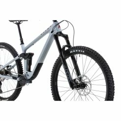 VTT Vitus Escarpe 29 CRS (2022) -Roue Voyage Soldes Magasin Vitus Escarpe 29 CRS Mountain Bike 2022 Oryx Grey 11