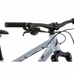 VTT Enfant Semi-rigide Vitus Nucleus 26 -Roue Voyage Soldes Magasin Vitus Nucleus 26 Youth Hardtail Bike White 06