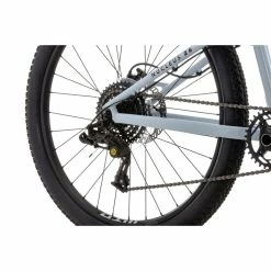 VTT Enfant Semi-rigide Vitus Nucleus 26 -Roue Voyage Soldes Magasin Vitus Nucleus 26 Youth Hardtail Bike White 13