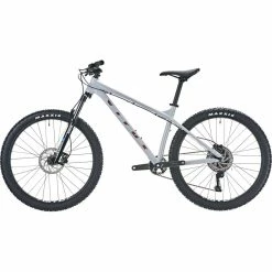VTT Vitus Nucleus 27 VRS (2022) -Roue Voyage Soldes Magasin Vitus Nucleus 27 VRS Mountain Bike 2022 Oryx Grey 04
