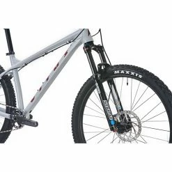 VTT Vitus Nucleus 27 VRS (2022) -Roue Voyage Soldes Magasin Vitus Nucleus 27 VRS Mountain Bike 2022 Oryx Grey 11