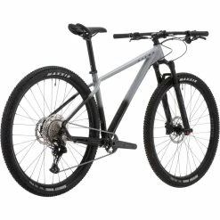 Vitus Rapide 29 VR Mountain Bike 17 Vitus Rapide 29 VR Mountain Bike -Roue Voyage Soldes Magasin Vitus Rapide 29 VR Mountain Bike 2022 Black Grey 03
