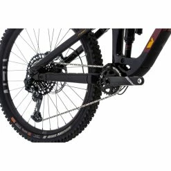 Vitus Sommet 297 AMP Mountain Bike -Roue Voyage Soldes Magasin Vitus Sommet 297 AMP Mountain Bike 2022 Octane Red Yellow18